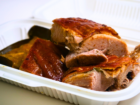 Lechón y pastel